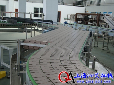 多排鏈板轉(zhuǎn)彎輸送機